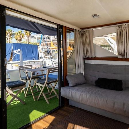 Hotel Spacious And Charming Boat In Port Forum Sant Adria de Besos Exterior foto