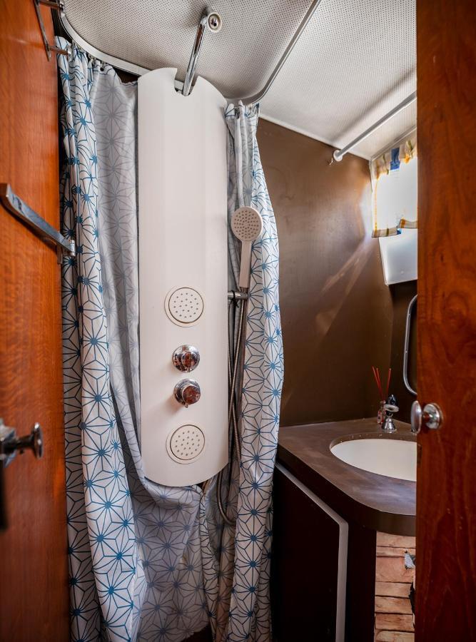 Hotel Spacious And Charming Boat In Port Forum Sant Adria de Besos Exterior foto